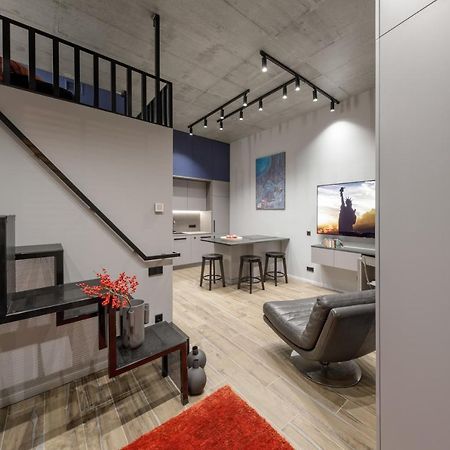 Ivis House Modern Apartment In Vilnius Old Town With Balcony Вильнюс Экстерьер фото