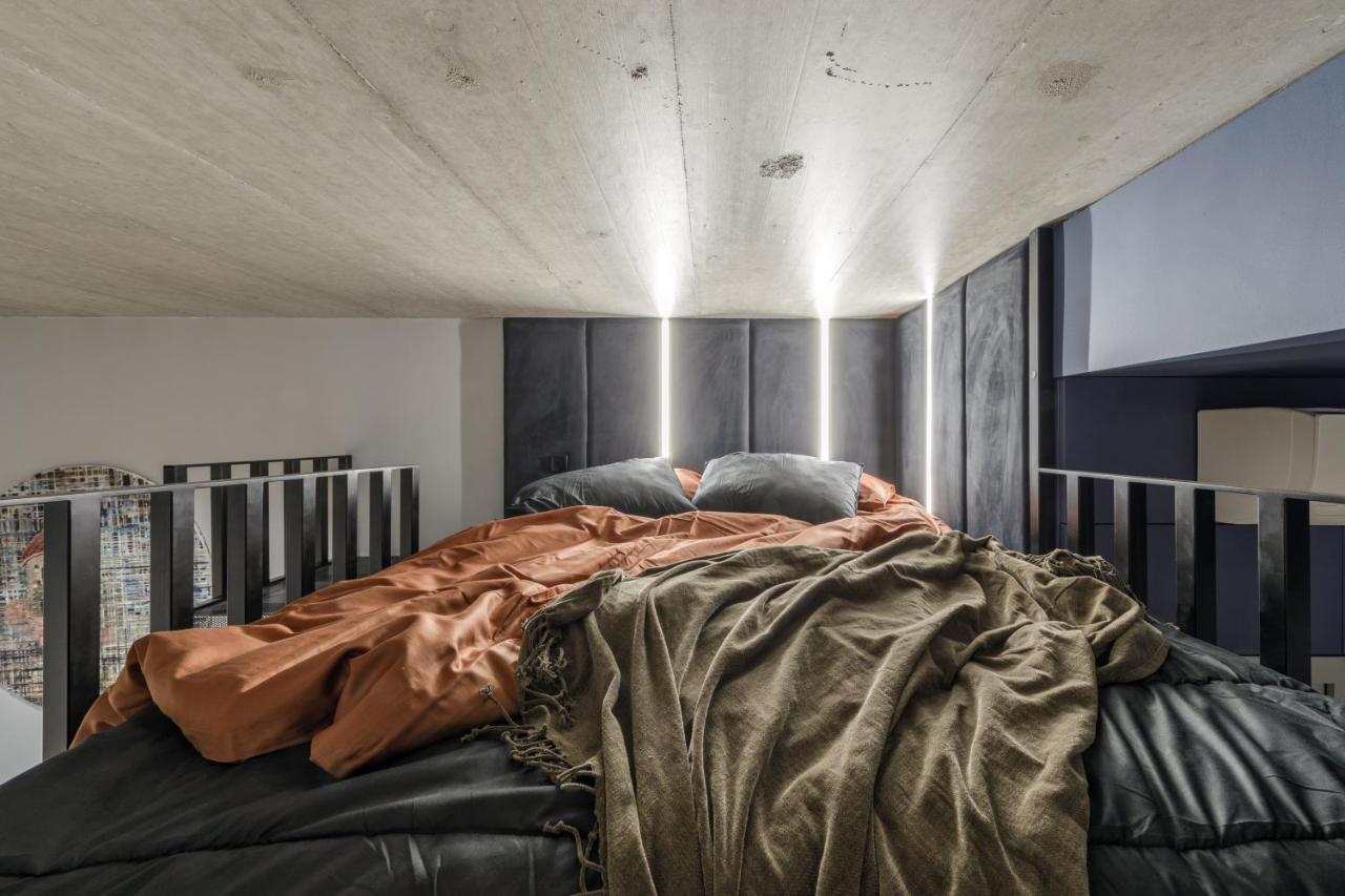 Ivis House Modern Apartment In Vilnius Old Town With Balcony Вильнюс Экстерьер фото