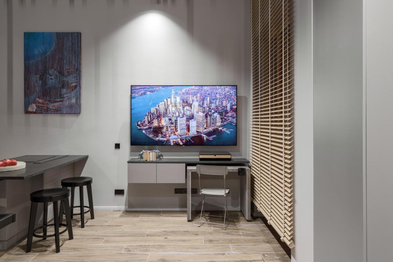 Ivis House Modern Apartment In Vilnius Old Town With Balcony Вильнюс Экстерьер фото